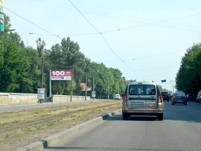 Щит 6x3,  ул. Героев Сталинграда, 2, перед пр. Ильича, в центр