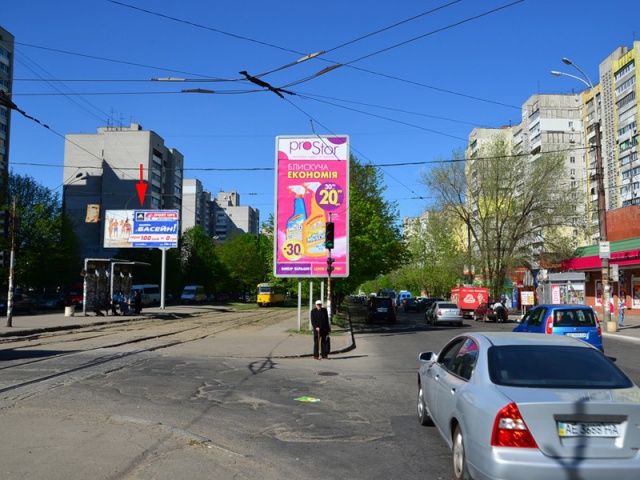 Щит 6x3, ул. Рабочая 160, угол ул. Каверина (на разделителе) Щит 6x3, ул. Рабочая 160, угол ул. Каверина (на разделителе)