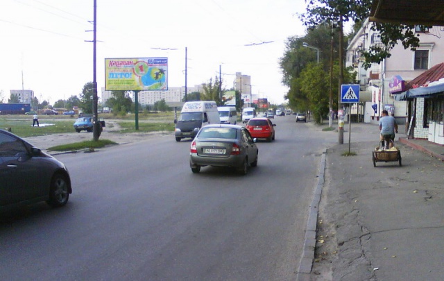 Щит 6x3,  Пр. Воронцова, 17, Продуктовый Супермаркет 'экспресс Маркет' По Направлению К Амурскому Мосту
