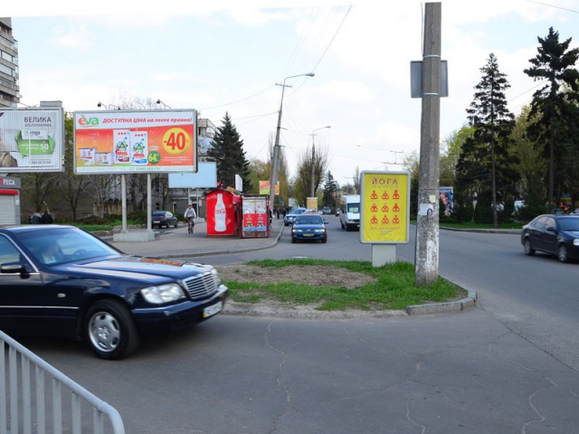 Сітілайт 1.2x1.8,  пр. Гагарина, 112 Заезд в макдональдс (подстанция)