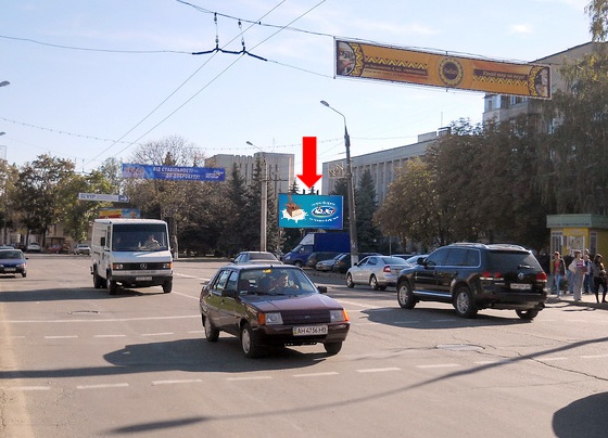 Щит 3x6, Горького ул., 23 - ул. Новоместная (центр), Дворец Культуры им. Фрунзе Щит 3x6, Горького ул., 23 - ул. Новоместная (центр), Дворец Культуры им. Фрунзе